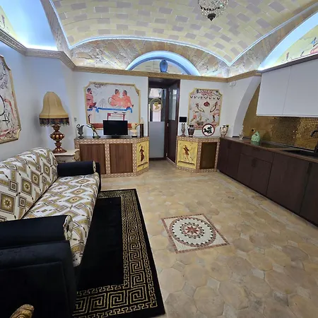 Tatil Evi The Etrurian Rapsody *